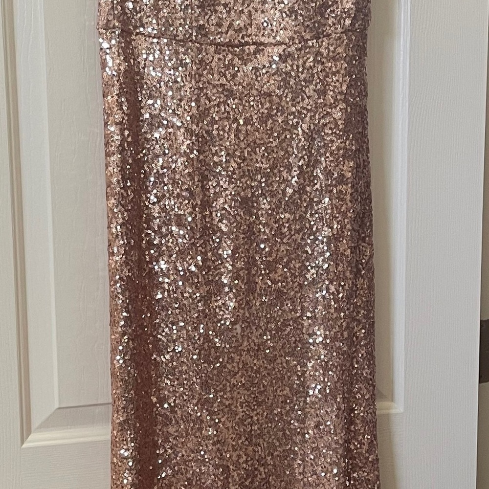 NEW ROSE GOLD SEQUIN DRESS - Picture 3 of 5